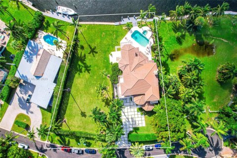 Villa ou maison à vendre à Golden Beach, Floride: 6 chambres, 452.34 m2 № 868238 - photo 6