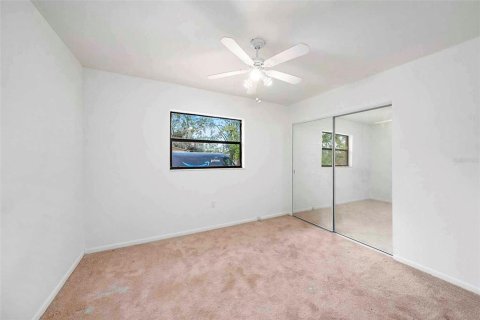 House in Tampa, Florida 3 bedrooms, 112.41 sq.m. № 1440373 - photo 11