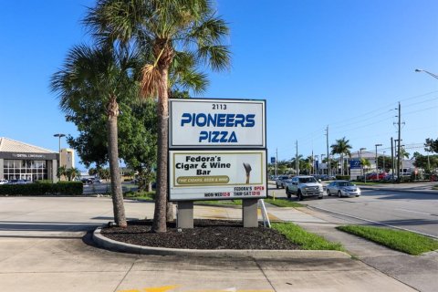 Commercial property in Punta Gorda, Florida 604.89 sq.m. № 733341 - photo 19