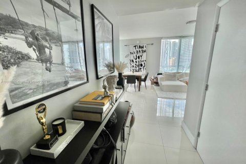 Condominio en venta en Miami, Florida, 2 dormitorios, 118.36 m2 № 1364109 - foto 10