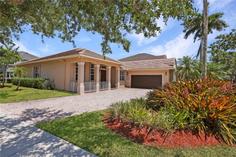 Villa ou maison à vendre à Weston, Floride: 4 chambres, 248.42 m2 № 1364161 - photo 3