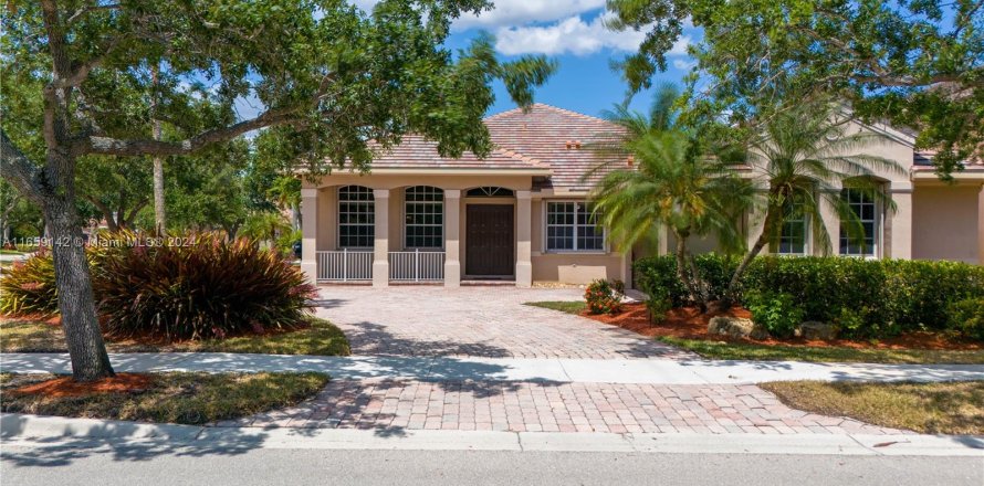 Villa ou maison à Weston, Floride 4 chambres, 248.42 m2 № 1364161