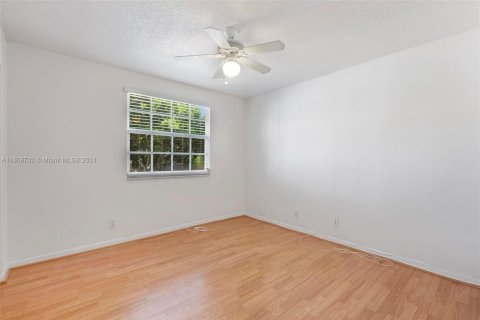 Touwnhouse à vendre à Cooper City, Floride: 3 chambres, 154.78 m2 № 1364138 - photo 14