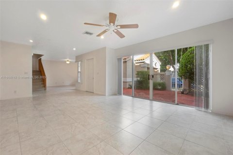 Touwnhouse à vendre à Cooper City, Floride: 3 chambres, 154.78 m2 № 1364138 - photo 3