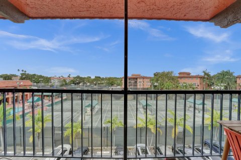 Condo in Fort Lauderdale, Florida, 3 bedrooms  № 984485 - photo 8