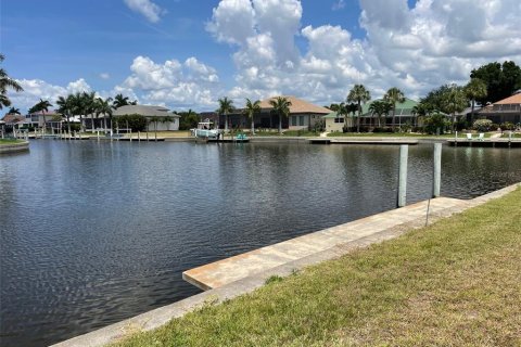 Terrain à vendre à Punta Gorda, Floride № 1169606 - photo 4