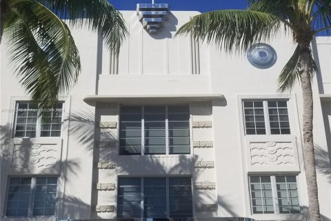 Copropriété à vendre à Miami Beach, Floride: 2 chambres, 83.7 m2 № 1239556 - photo 1