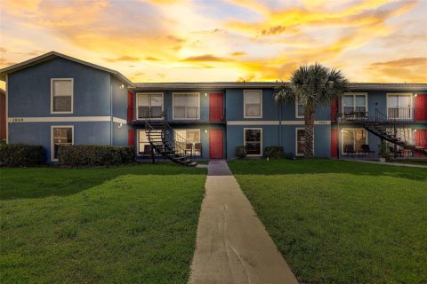 Condominio en venta en Orlando, Florida, 2 dormitorios, 78.97 m2 № 1111551 - foto 1