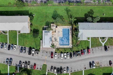 Condominio en venta en Orlando, Florida, 2 dormitorios, 78.97 m2 № 1111551 - foto 16