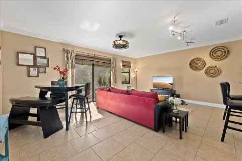 Adosado en venta en Orlando, Florida, 3 dormitorios, 168.34 m2 № 1111515 - foto 10
