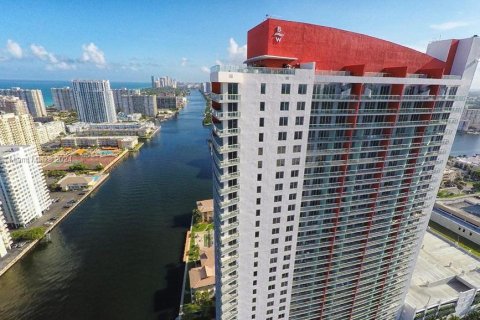 Copropriété à vendre à Hallandale Beach, Floride: 2 chambres, 94.76 m2 № 1321585 - photo 29