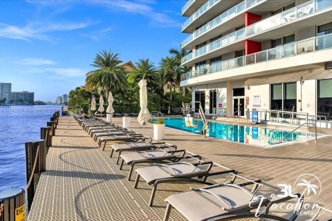 Copropriété à vendre à Hallandale Beach, Floride: 2 chambres, 94.76 m2 № 1321585 - photo 23