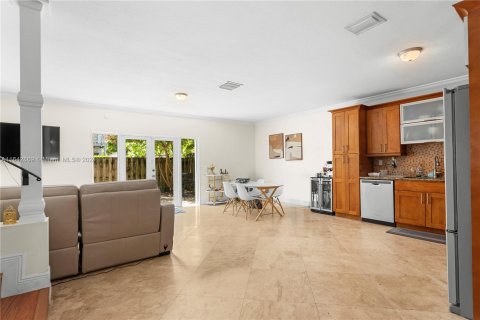 Immobilier commercial à vendre à Miami, Floride: 446.67 m2 № 1321629 - photo 6