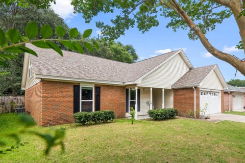 Villa ou maison à louer à Niceville, Floride: 4 chambres, 168.62 m2 № 590489 - photo 2