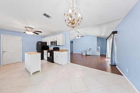 Villa ou maison à louer à Niceville, Floride: 4 chambres, 168.62 m2 № 590489 - photo 11