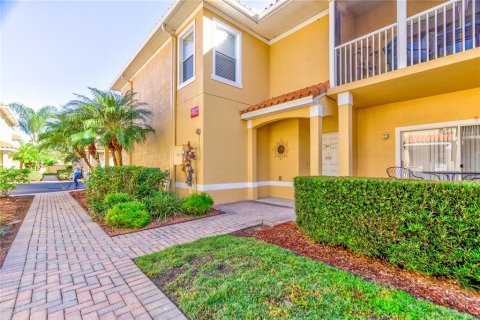 Condominio en venta en Lutz, Florida, 3 dormitorios, 200.2 m2 № 857474 - foto 1