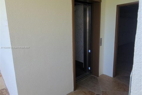 Condo in Boca Raton, Florida, 1 bedroom  № 1290663 - photo 11