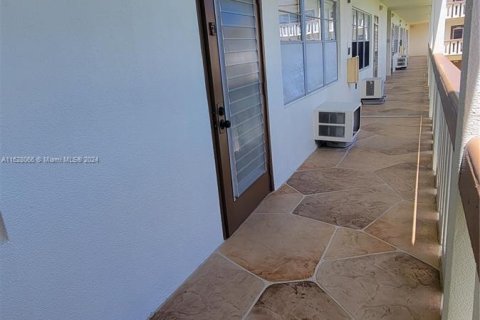 Copropriété à vendre à Boca Raton, Floride: 1 chambre, 66.89 m2 № 1290663 - photo 13