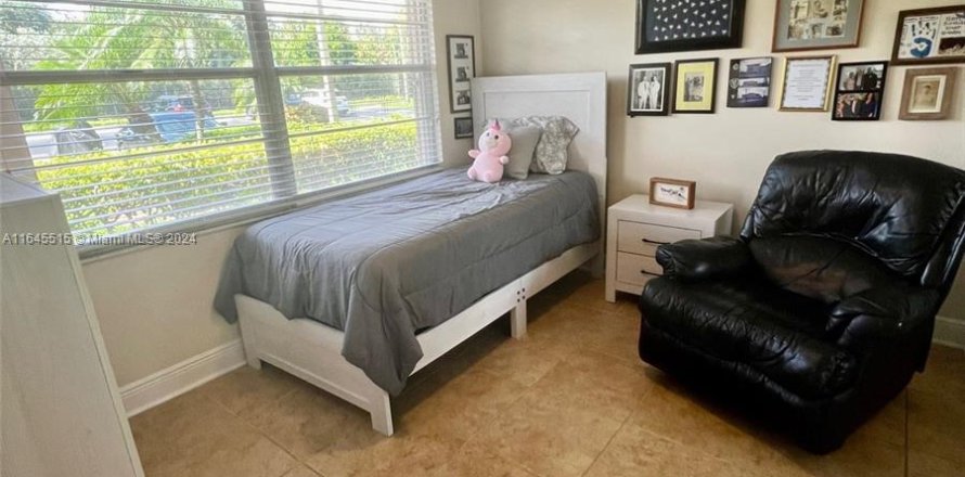 Condo à Pembroke Pines, Floride, 2 chambres  № 1328475