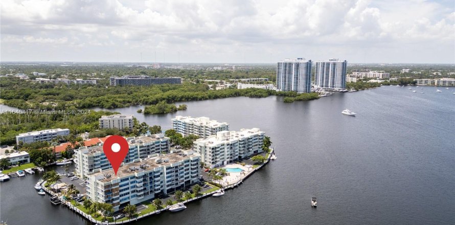 Condo à North Miami Beach, Floride, 2 chambres  № 1316344