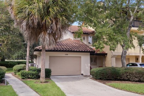 Townhouse in The Villages, Florida 2 bedrooms, 165.37 sq.m. № 1366340 - photo 2