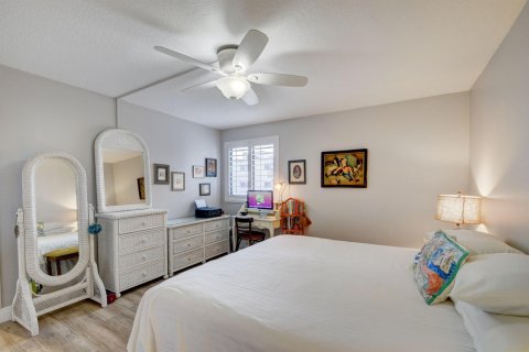 Copropriété à vendre à Lantana, Floride: 2 chambres, 125.51 m2 № 1100085 - photo 12