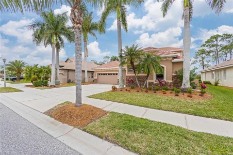 Villa ou maison à vendre à North Port, Floride: 4 chambres, 290.97 m2 № 1016690 - photo 3