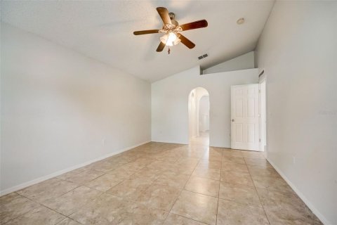 Casa en venta en Kissimmee, Florida, 4 dormitorios, 193.98 m2 № 1133378 - foto 17