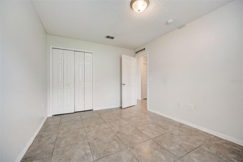 Villa ou maison à vendre à Kissimmee, Floride: 4 chambres, 193.98 m2 № 1133378 - photo 28