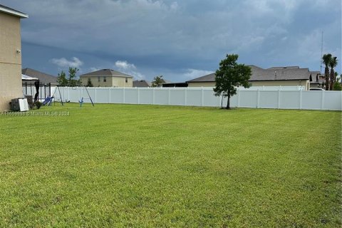 Villa ou maison à louer à St. Lucie, Floride: 6 chambres, 240.25 m2 № 1365573 - photo 14