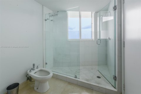 Condominio en venta en Miami, Florida, 2 dormitorios, 114.92 m2 № 1365529 - foto 15