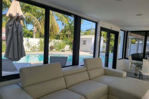 Villa ou maison à vendre à Hollywood, Floride: 3 chambres, 153.38 m2 № 1132892 - photo 11