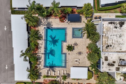 Copropriété à vendre à Pompano Beach, Floride: 2 chambres, 108.7 m2 № 1182515 - photo 11