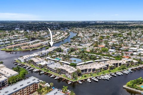 Copropriété à vendre à Pompano Beach, Floride: 2 chambres, 108.7 m2 № 1182515 - photo 12