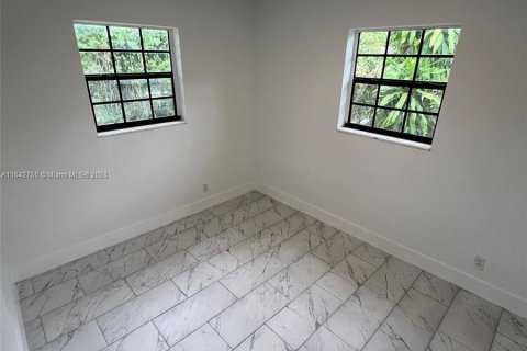 Casa en venta en Lauderdale Lakes, Florida, 3 dormitorios, 119.01 m2 № 1321593 - foto 21