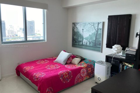 Condo in Miami, Florida, 2 bedrooms  № 1365365 - photo 12