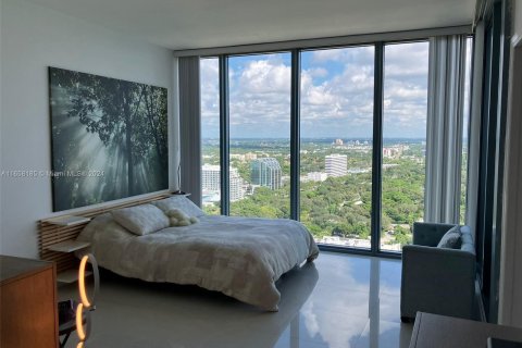 Condo in Miami, Florida, 2 bedrooms  № 1365365 - photo 13