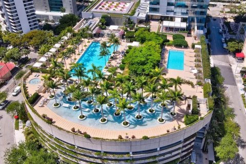 Condominio en venta en Miami, Florida, 57.97 m2 № 1427485 - foto 3