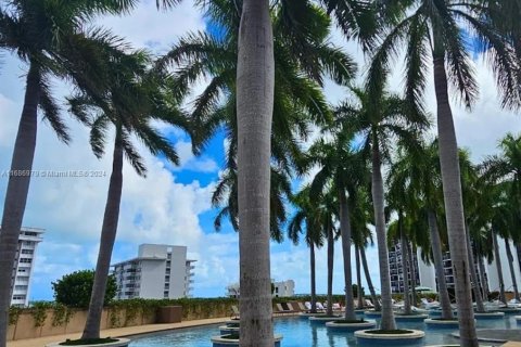 Condominio en venta en Miami, Florida, 57.97 m2 № 1427485 - foto 13