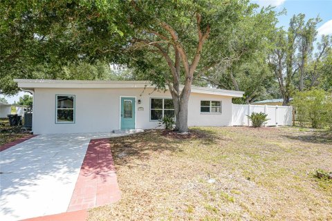 Villa ou maison à vendre à Punta Gorda, Floride: 3 chambres, 199 m2 № 1164480 - photo 1