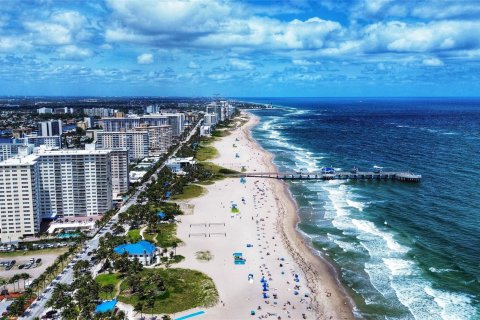 Condo in Pompano Beach, Florida, 1 bedroom  № 1104721 - photo 10