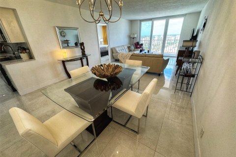 Copropriété à vendre à Pompano Beach, Floride: 1 chambre, 68.56 m2 № 1104721 - photo 24