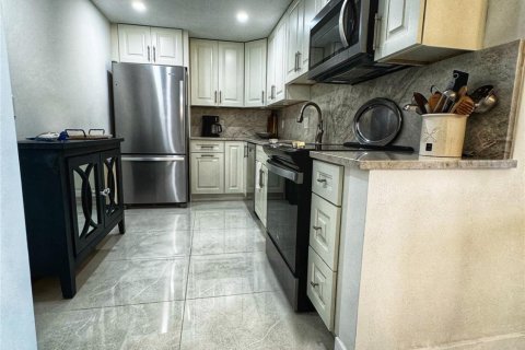 Condo in Pompano Beach, Florida, 1 bedroom  № 1104721 - photo 30