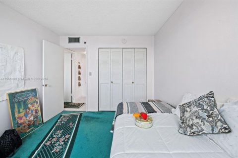 Copropriété à vendre à Pembroke Pines, Floride: 2 chambres, 104.05 m2 № 1102698 - photo 25