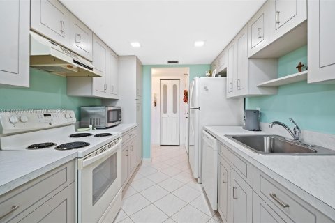 Copropriété à vendre à Pembroke Pines, Floride: 2 chambres, 104.05 m2 № 1102698 - photo 7