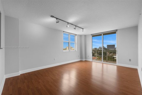 Copropriété à vendre à Miami, Floride: 2 chambres, 97.73 m2 № 1269578 - photo 6