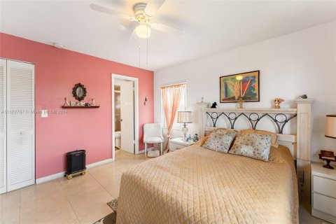 Condo in Sunrise, Florida, 2 bedrooms  № 1269577 - photo 15