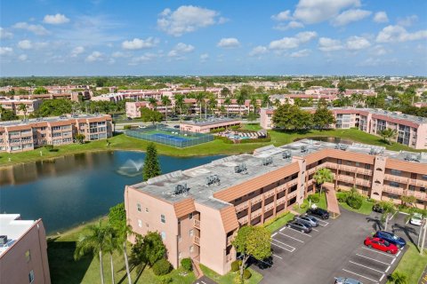 Condo in Sunrise, Florida, 2 bedrooms  № 1269577 - photo 23