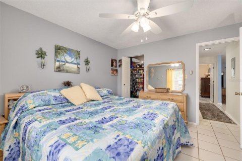 Condo in New Port Richey, Florida, 2 bedrooms  № 960330 - photo 22