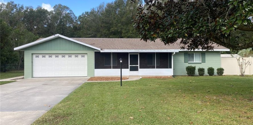 House in DeLand, Florida 3 bedrooms, 136.66 sq.m. № 1432036